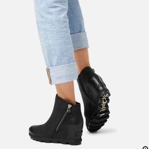 Sorel Joan of Arctic Wedge II Zip Booties